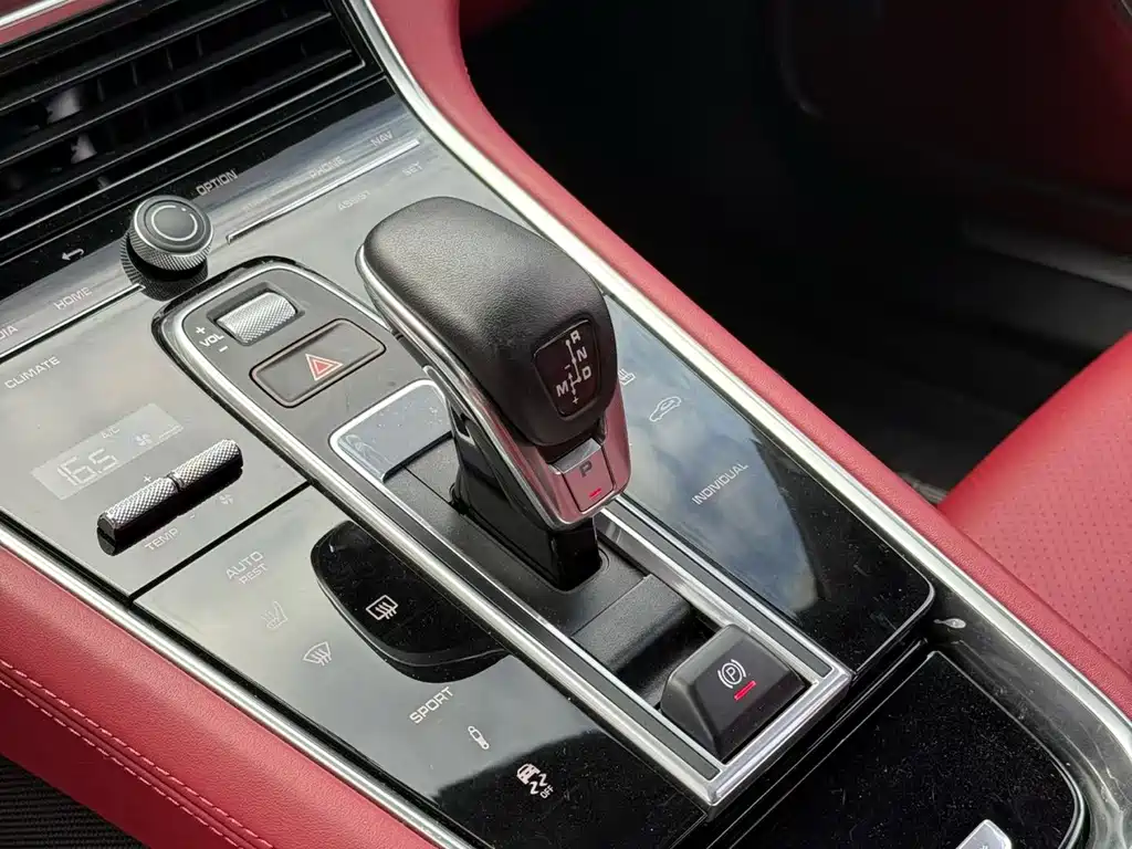 Porsche Panamera — миниатюра 5