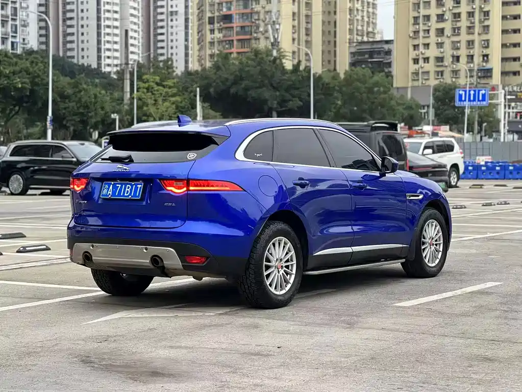 Jaguar F-PACE — миниатюра 9