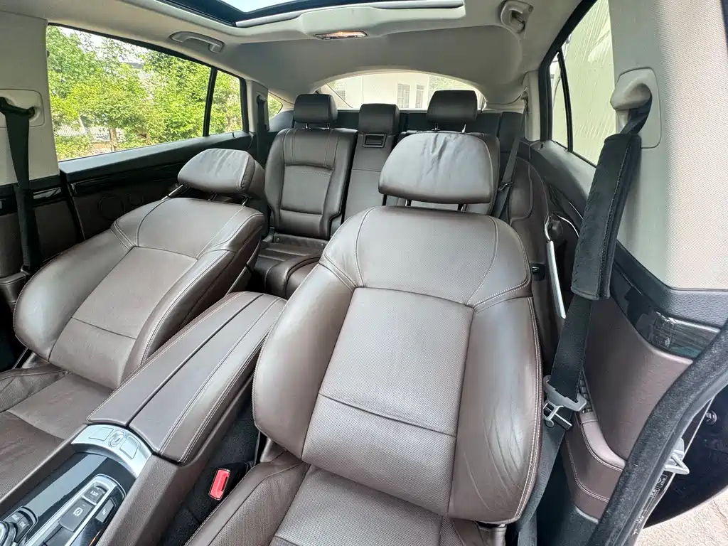 BMW 5 Series GT — миниатюра 16