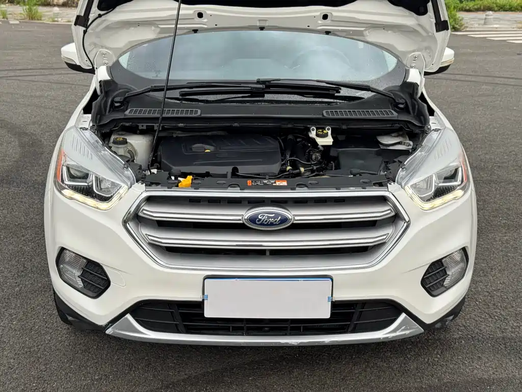 Ford Kuga — миниатюра 19