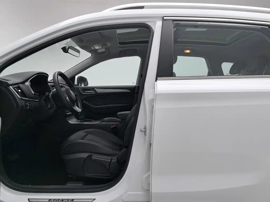 Roewe RX5 — миниатюра 10