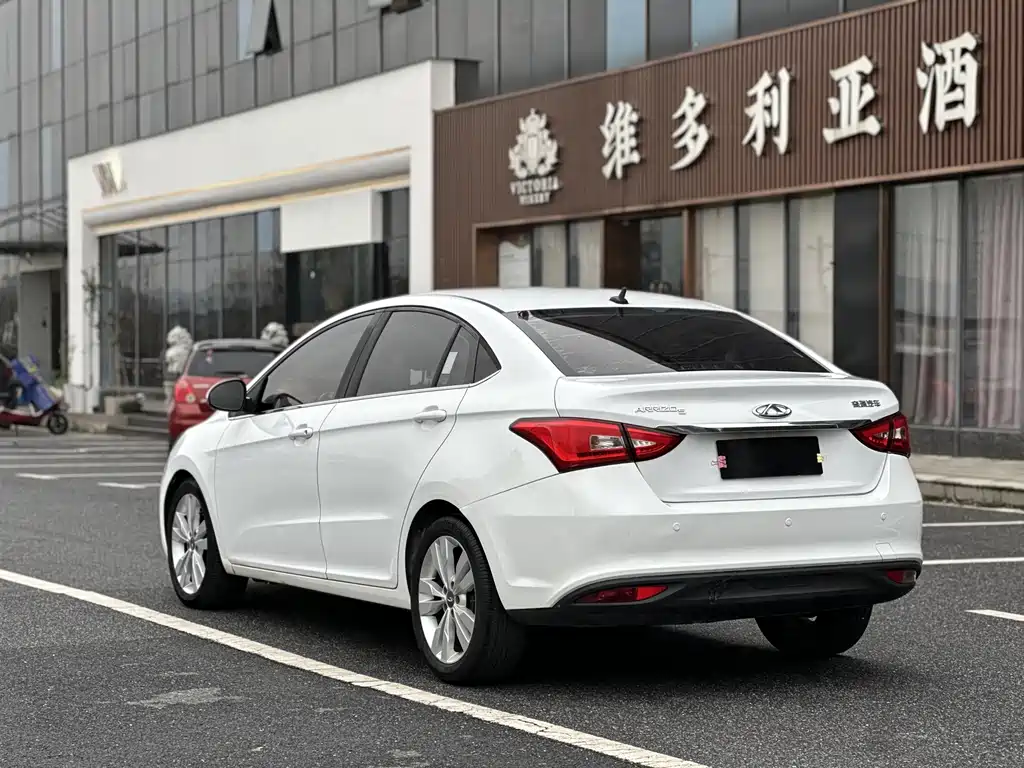 CHERY ARRIZO 5