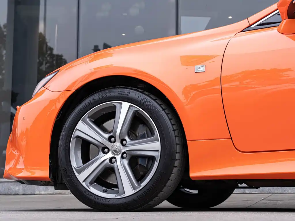 Lexus RC — миниатюра 8
