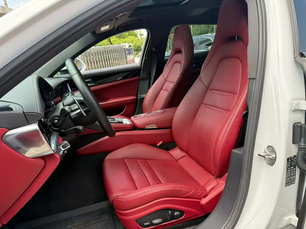 Porsche Panamera — миниатюра 7