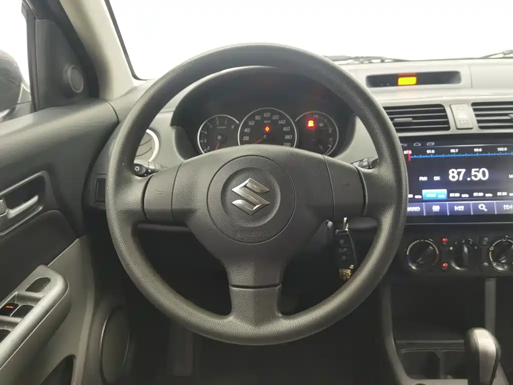 Suzuki Swift — миниатюра 11