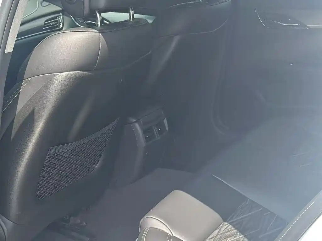 Cadillac ATS-L — миниатюра 8