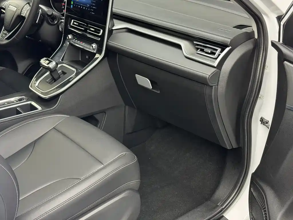 Haval M6 — миниатюра 8
