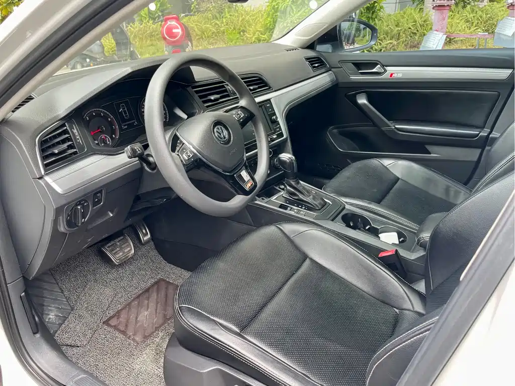 Volkswagen Lamando 2019 230TSI DSG VI