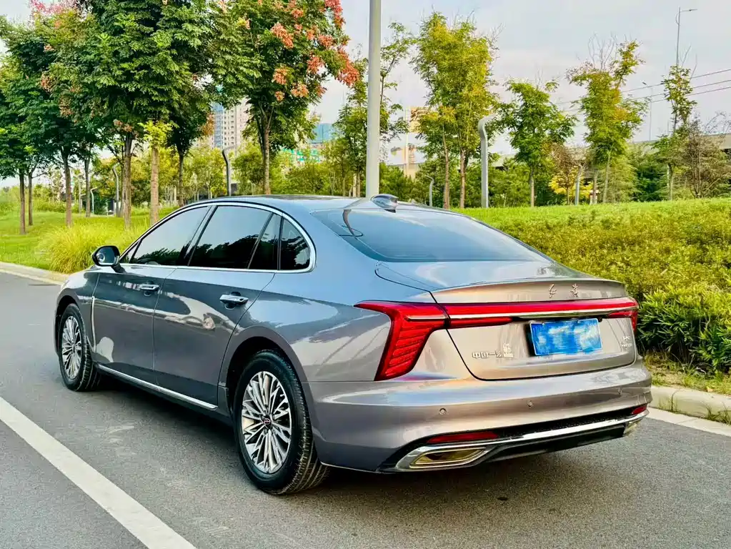 Hongqi Hongqi H5 — миниатюра 9