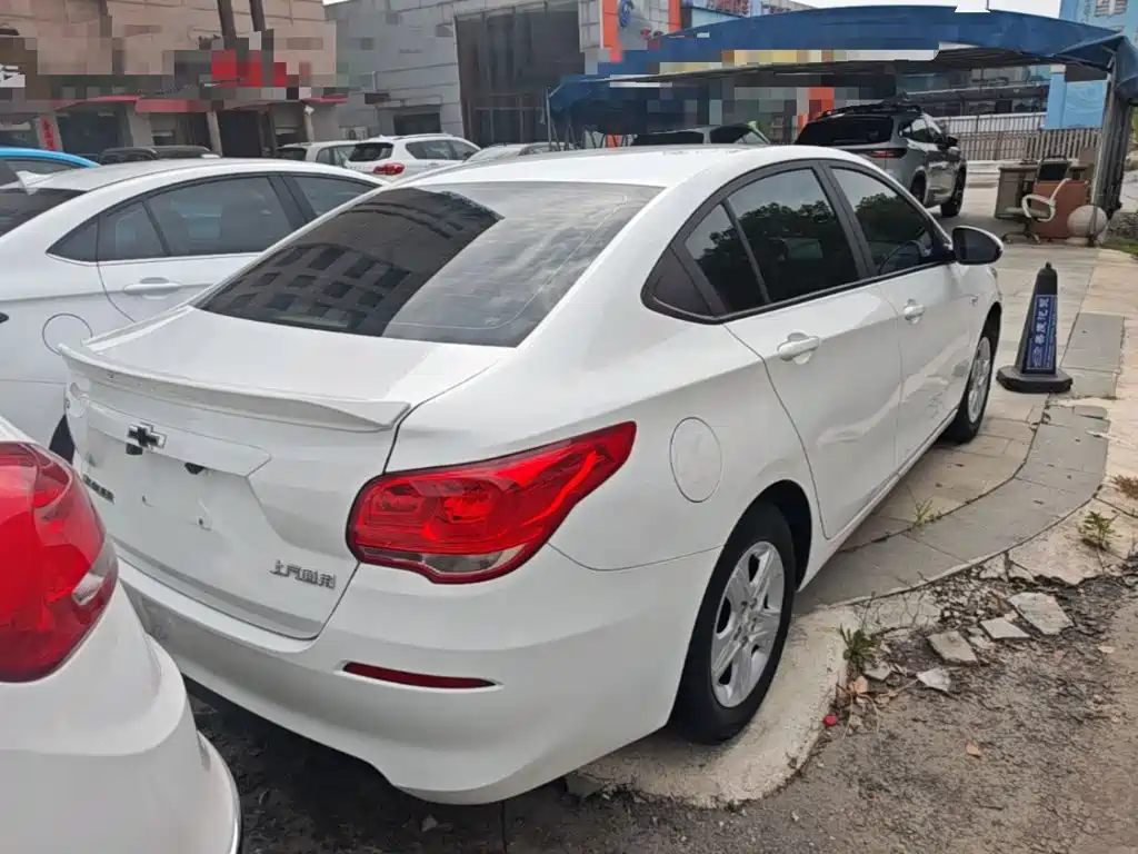 Chevrolet Cavalier — миниатюра 7