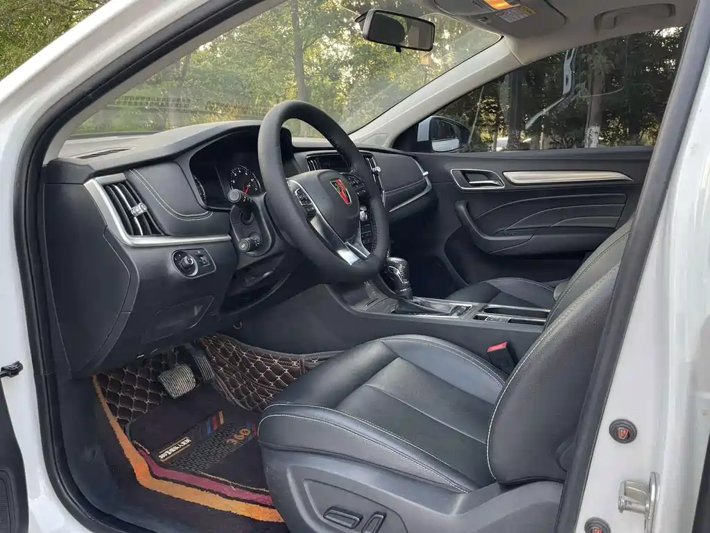 Roewe i6 Classic — миниатюра 9