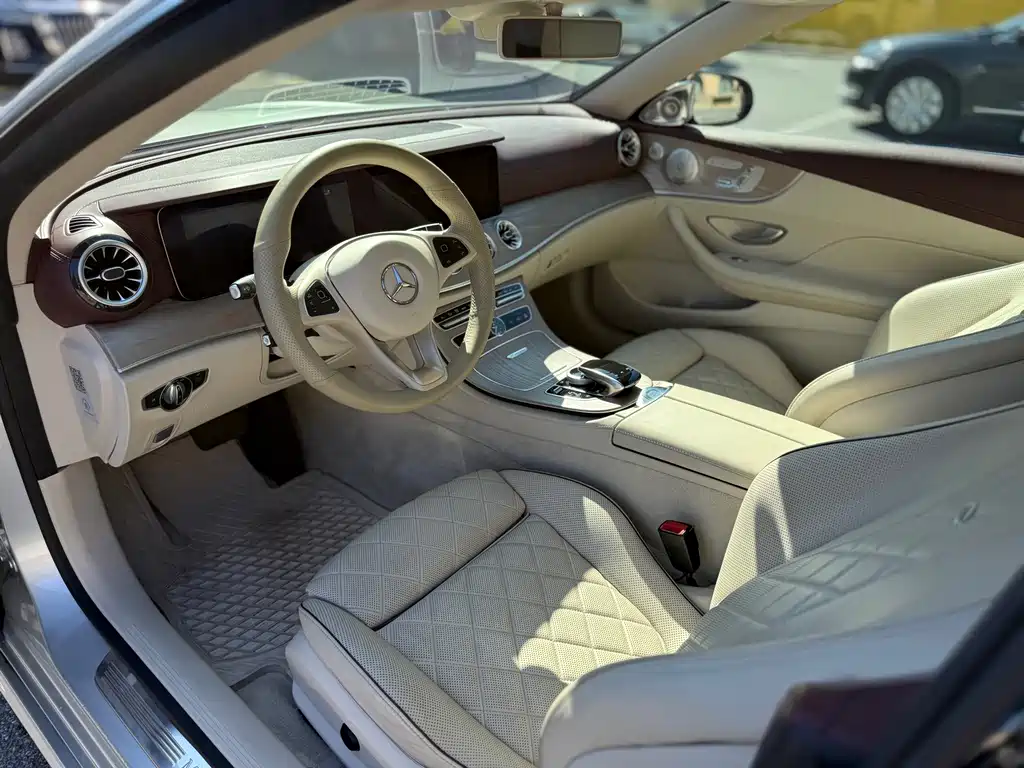 MERCEDES-BENZ E CLASS