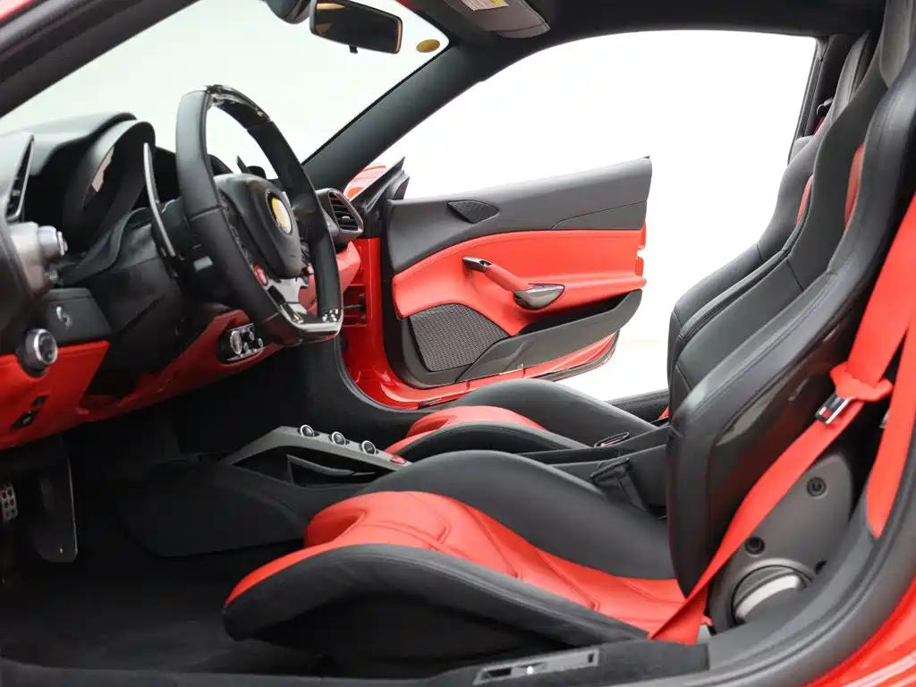 Ferrari 488 — миниатюра 2