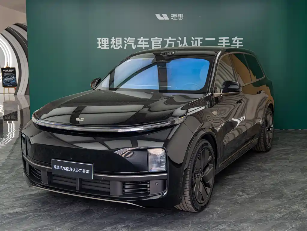 Li Auto Li L9 2025