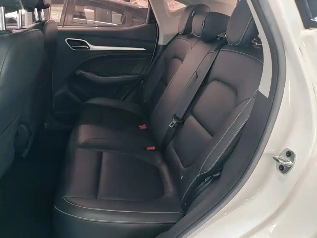 MG ZS — миниатюра 17