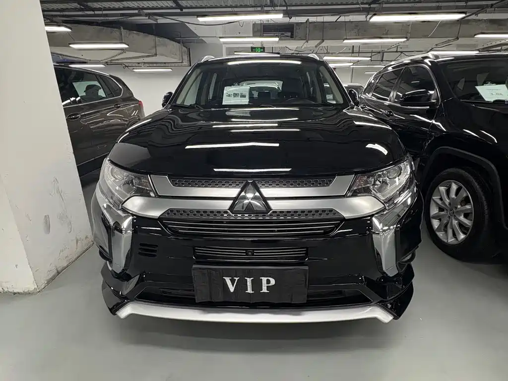 Mitsubishi Outlander — миниатюра 2