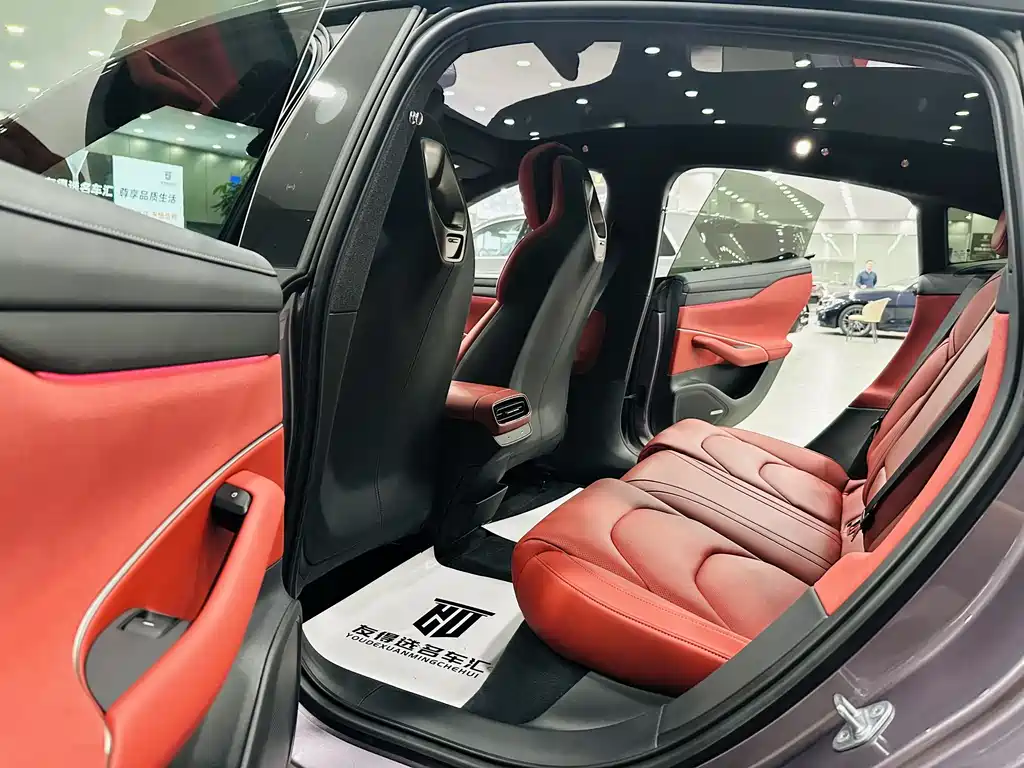 XIAOMI CAR XIAOMI SU7