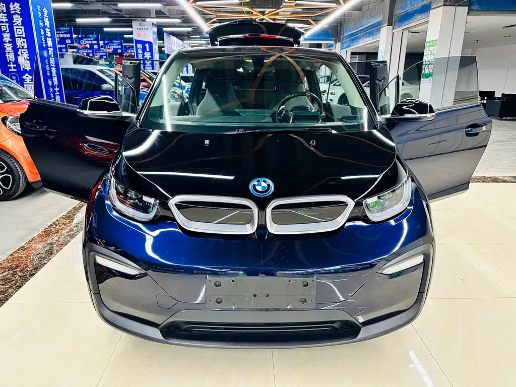 BMW I3