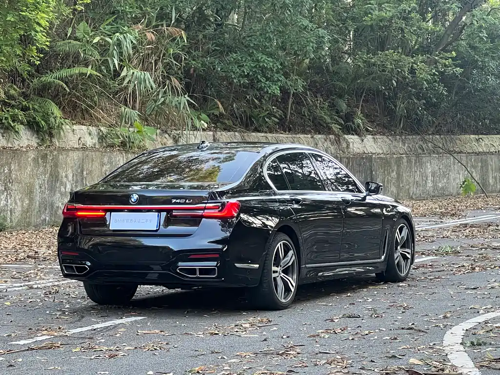 BMW 7 Series 7 2018 740Li Lead M Sport