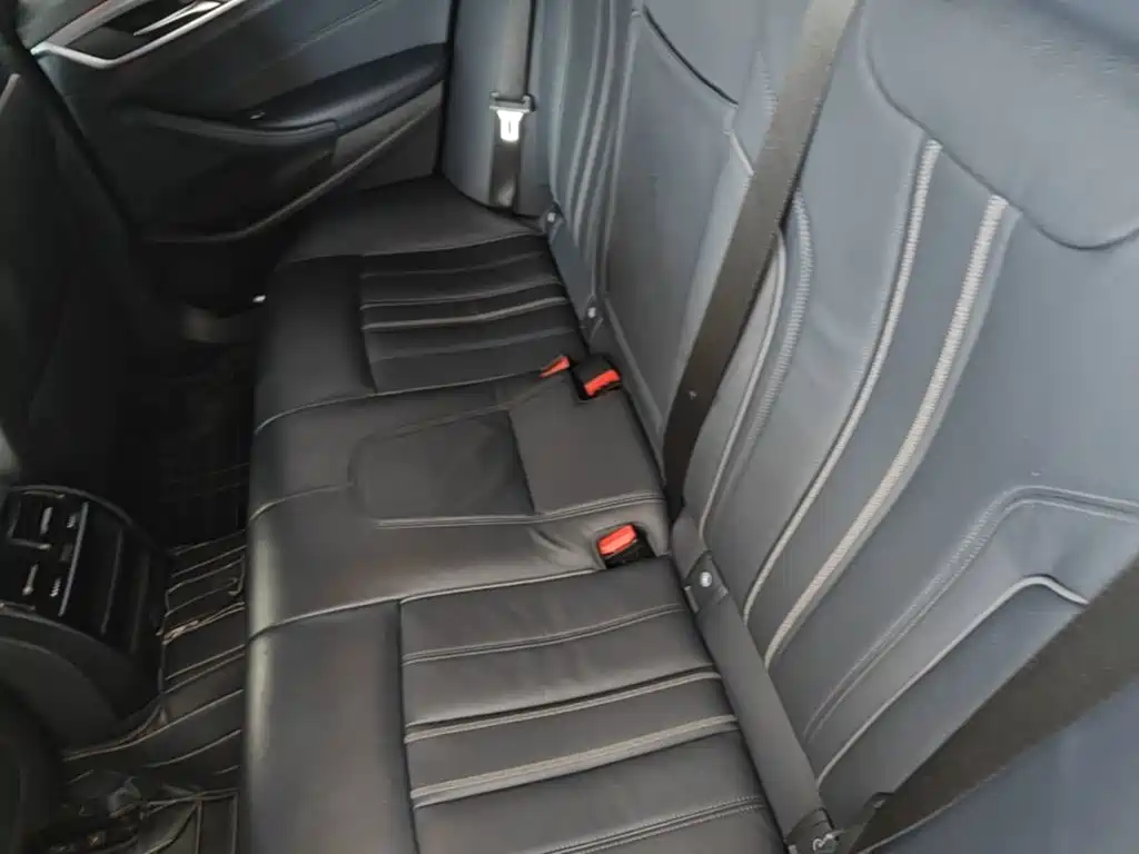 BMW 5 Series (Import) — миниатюра 17