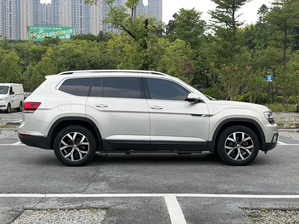 Volkswagen Teramont — миниатюра 7
