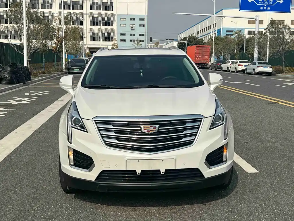 CADILLAC XT5