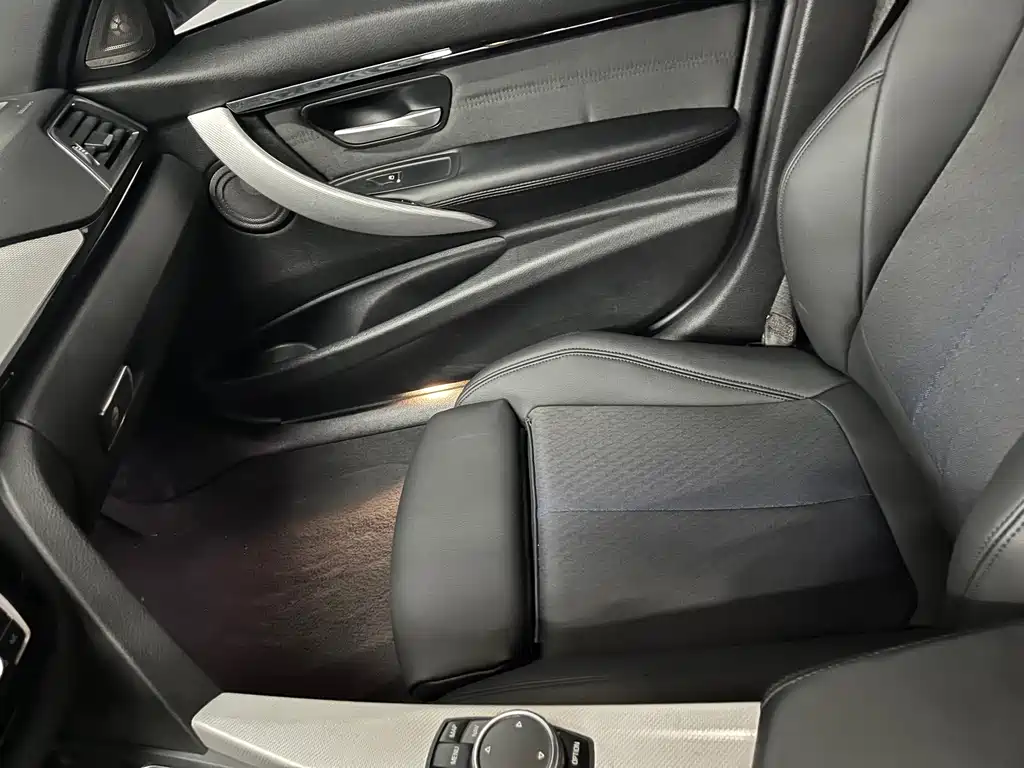 BMW 3 Series — миниатюра 10