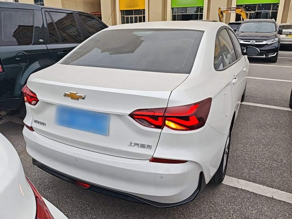 Chevrolet Monza 1.5 л 2024 г. Белый, пробег 26400 км