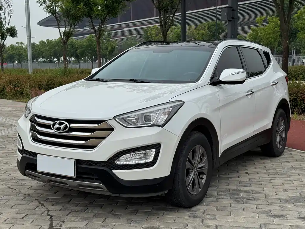 Hyundai Santa Fe 2014