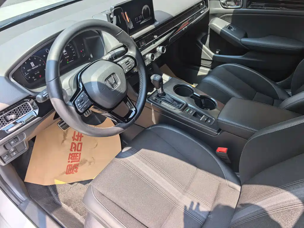 Honda Civic — миниатюра 8
