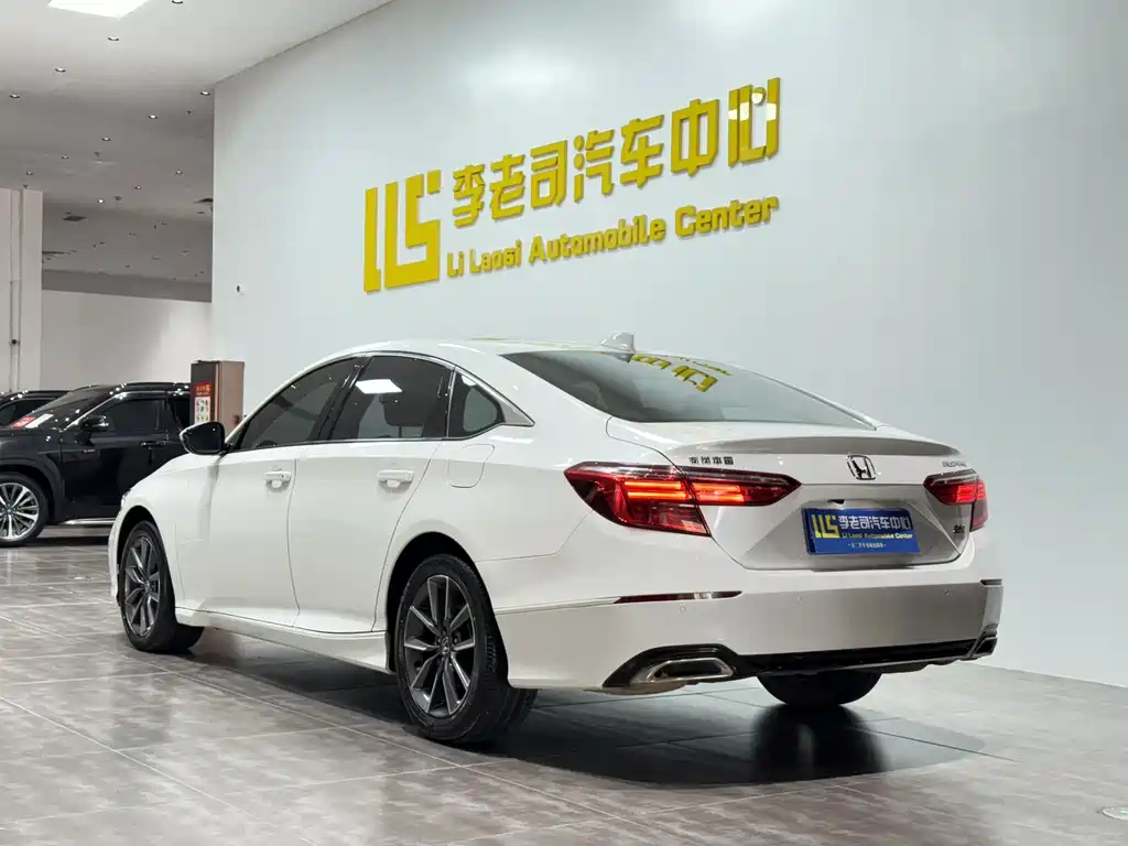 Honda Inspire 2022 260TURBO