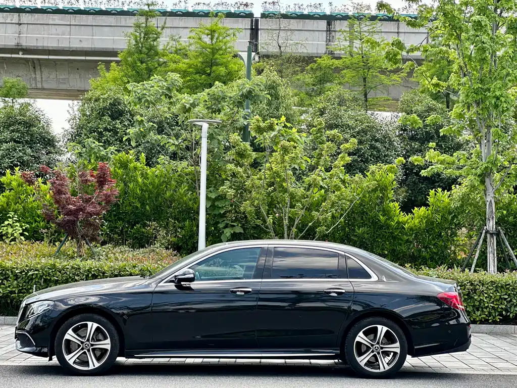 Mercedes-Benz E-Class E 2020 E 260 L Sport