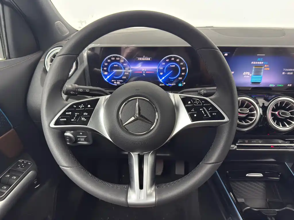 Mercedes-Benz EQA — миниатюра 9