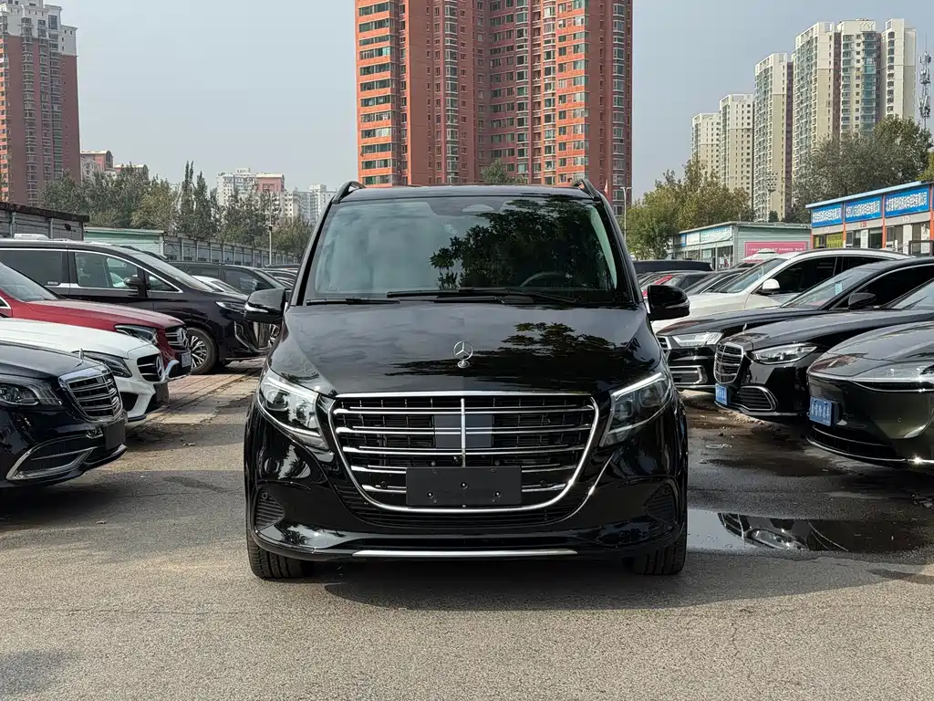 MERCEDES-BENZ V CLASS