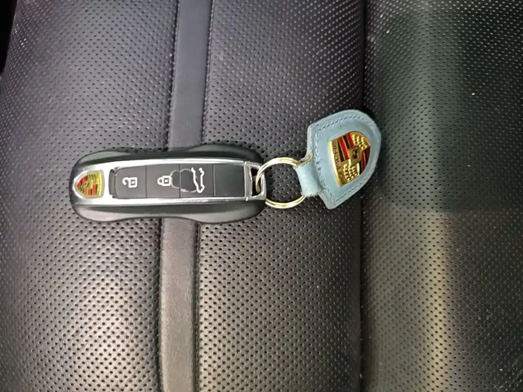 Porsche Cayenne Hybrid — миниатюра 9
