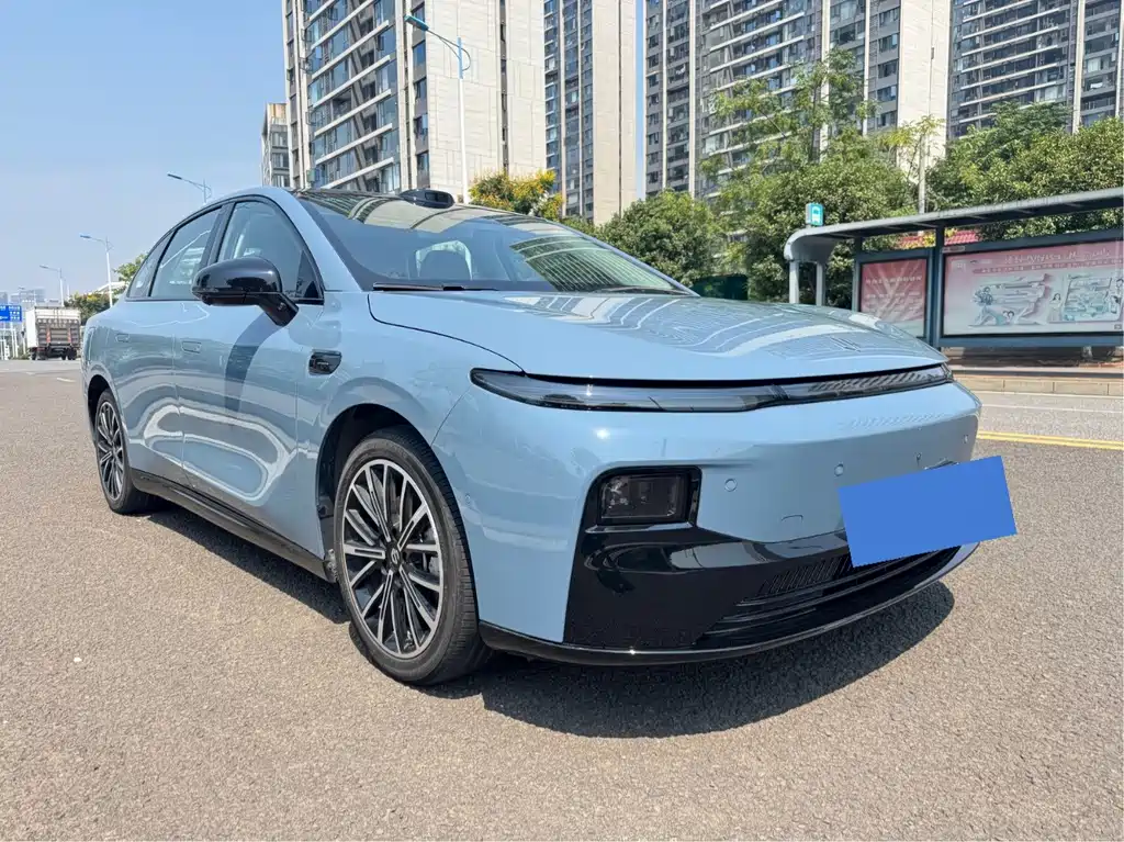 Leapmotor Leapmotor B01 — миниатюра 3