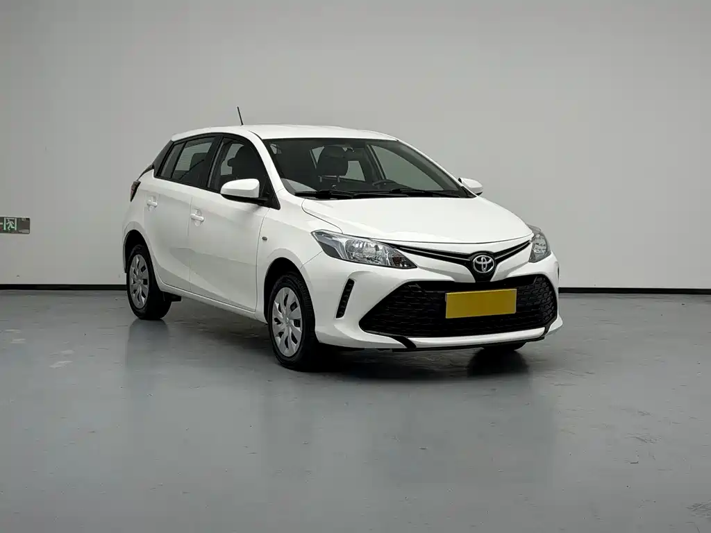 Toyota Vios FS — миниатюра 5