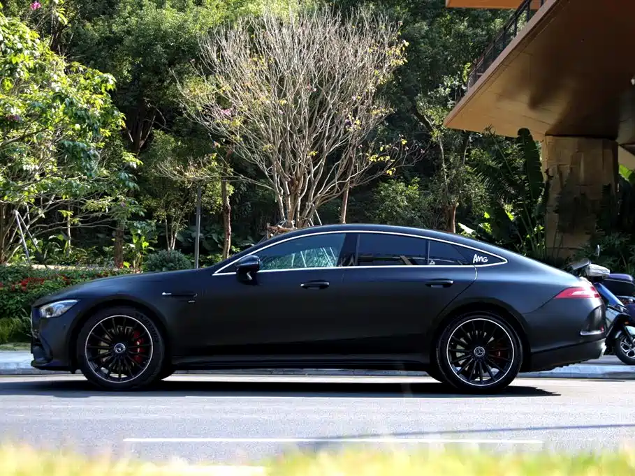 MERCEDES-BENZ AMG GT