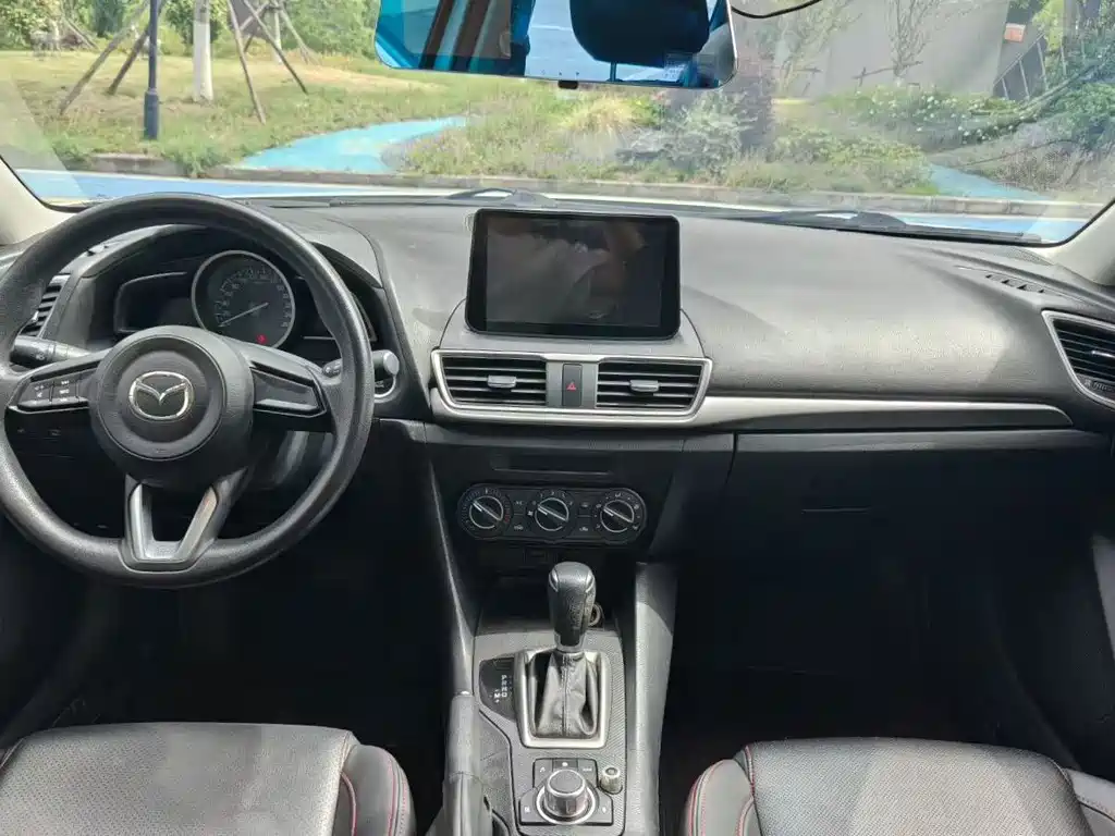 Mazda 3 Axela — миниатюра 3