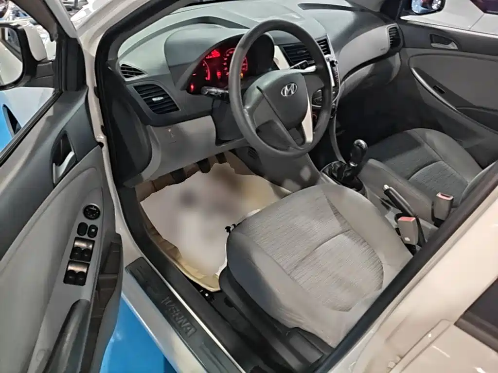 Hyundai Verna — миниатюра 16
