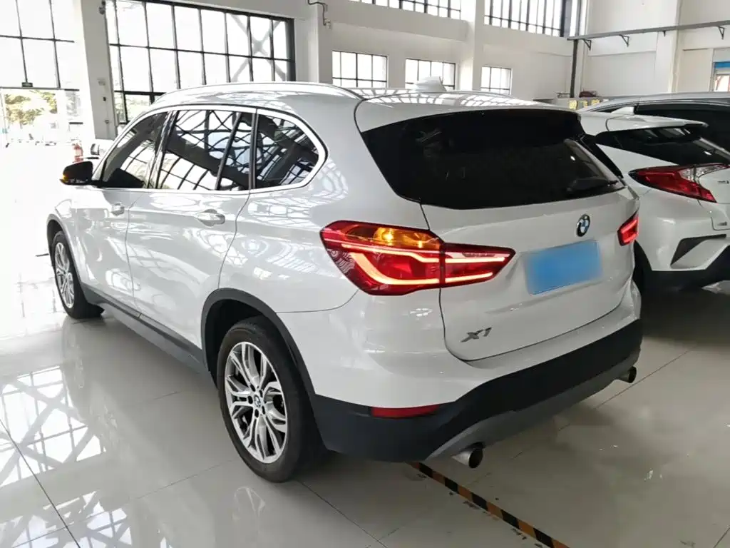 BMW X1 — миниатюра 5