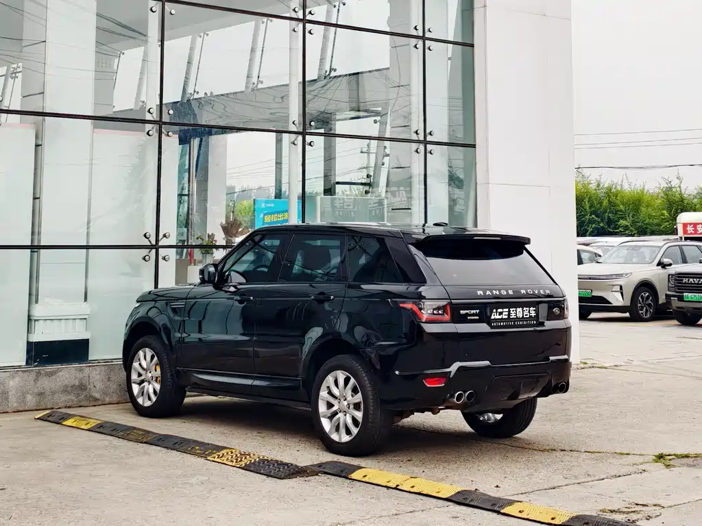 Land Rover Range Rover Sport 2017 3.0 SC V6 SE