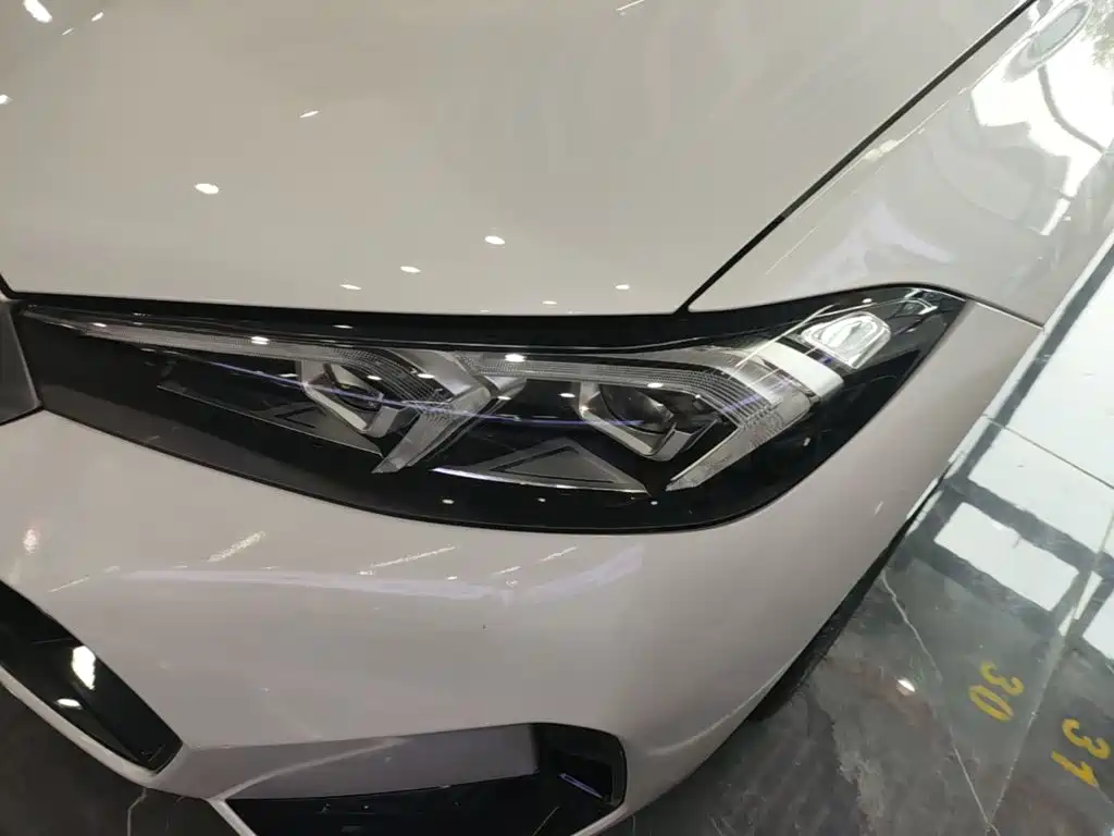 BMW 3 Series — миниатюра 24