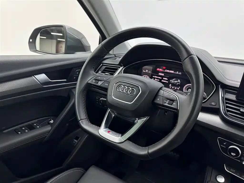 Audi Q5L 2022 40T Luxury