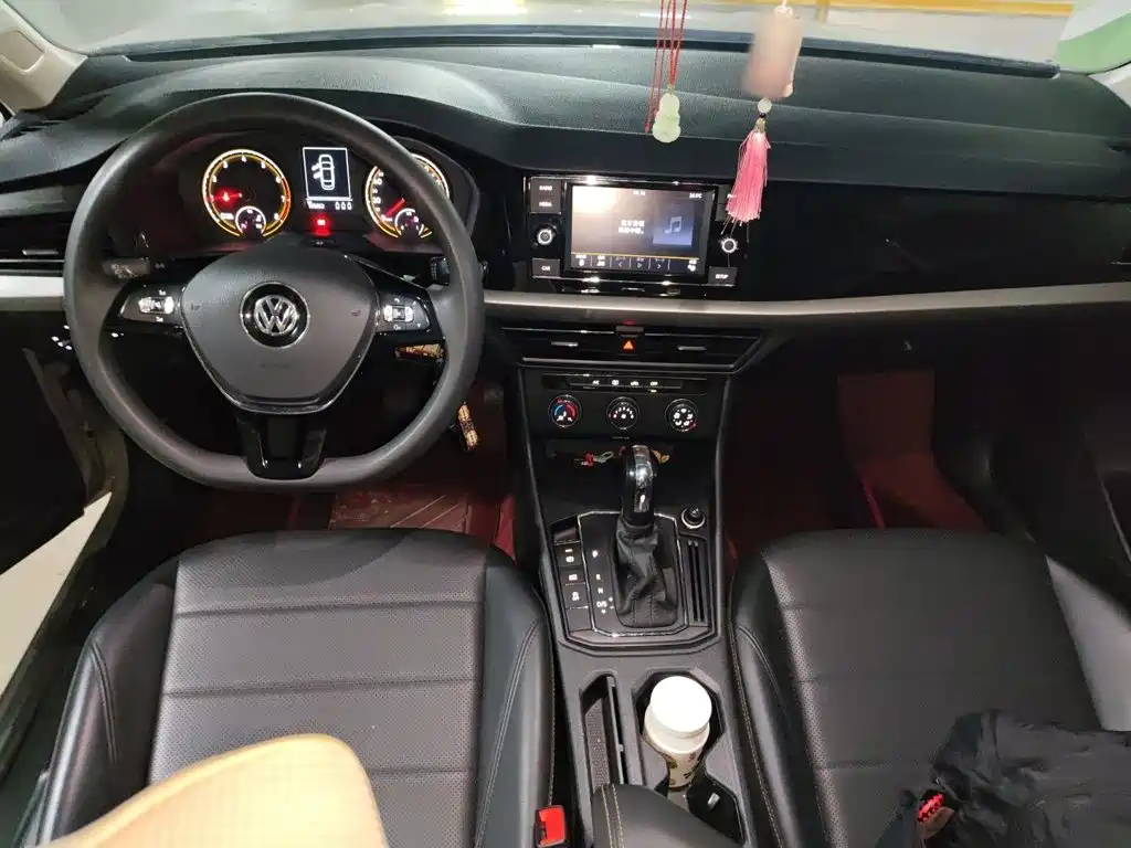 Volkswagen Lavida — миниатюра 5