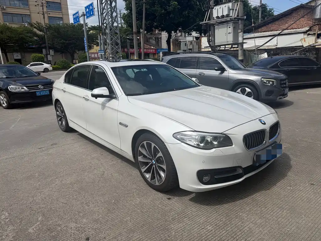 BMW 5 Series — миниатюра 3