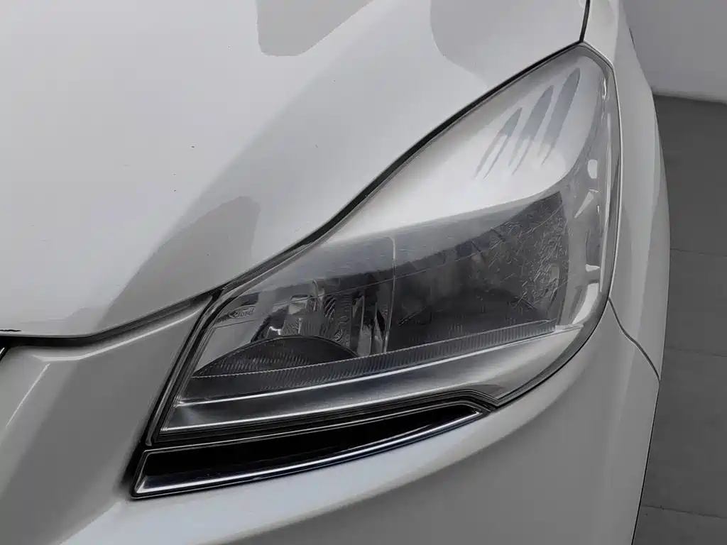 Ford Kuga — миниатюра 7
