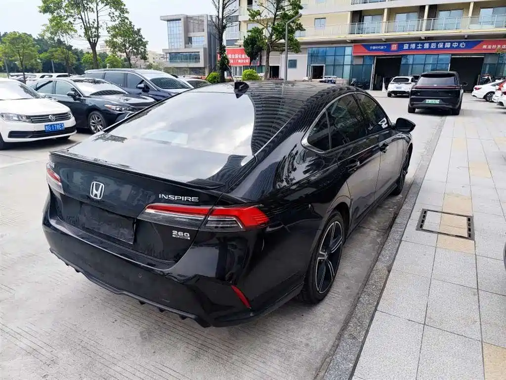 Honda Inspire — миниатюра 6