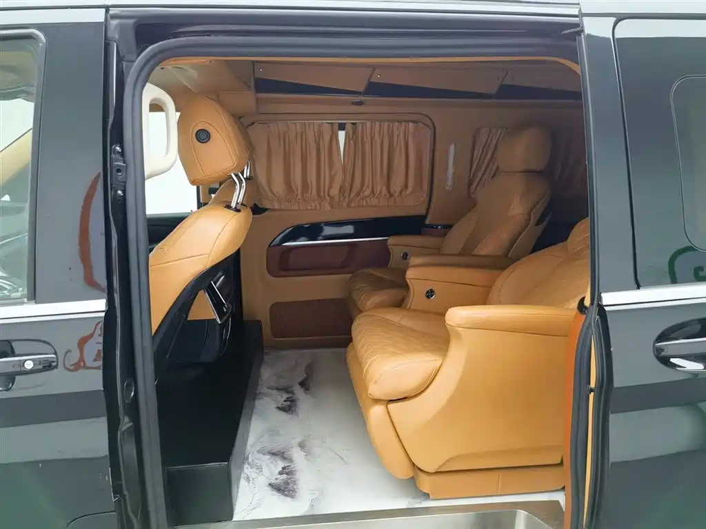 MERCEDES-BENZ V CLASS