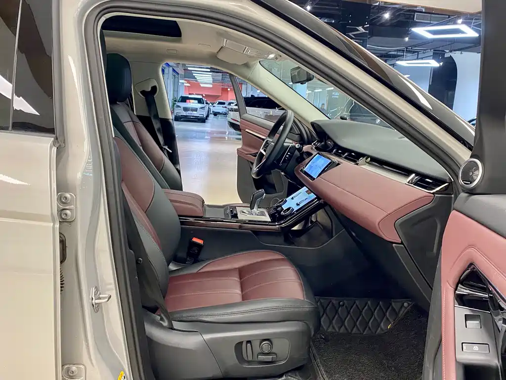 LAND ROVER RANGE ROVER AURORA